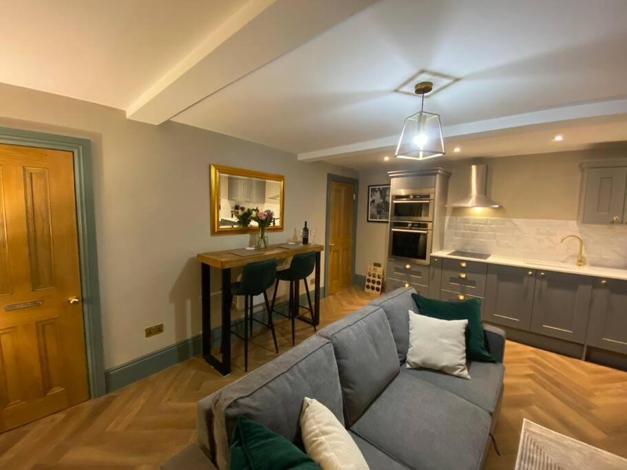 The Ebor Suite A Cosy Apartment In Haworth Luaran gambar